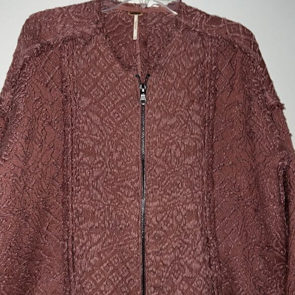 Free People Boho Zip Jacket Womens Size XS Brown Textured Raw Hem Cotton Sweater - Picture 1 of 9